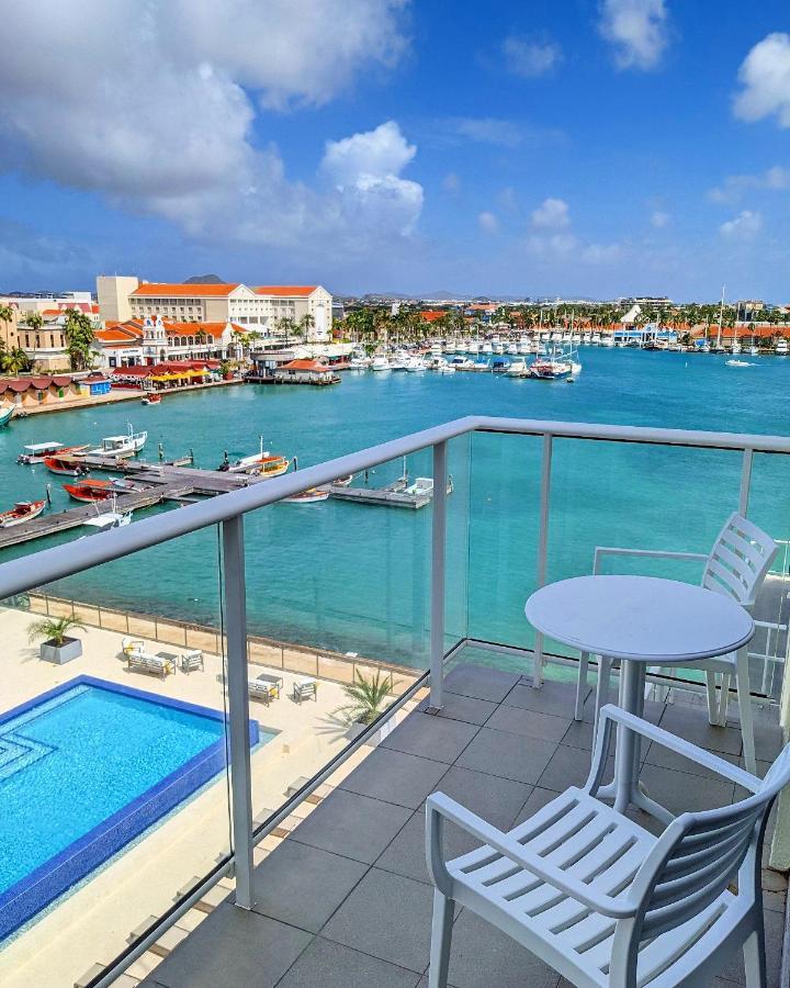 Luxury Condo With Infinity Pool & Ocean View Oranjestad Dış mekan fotoğraf